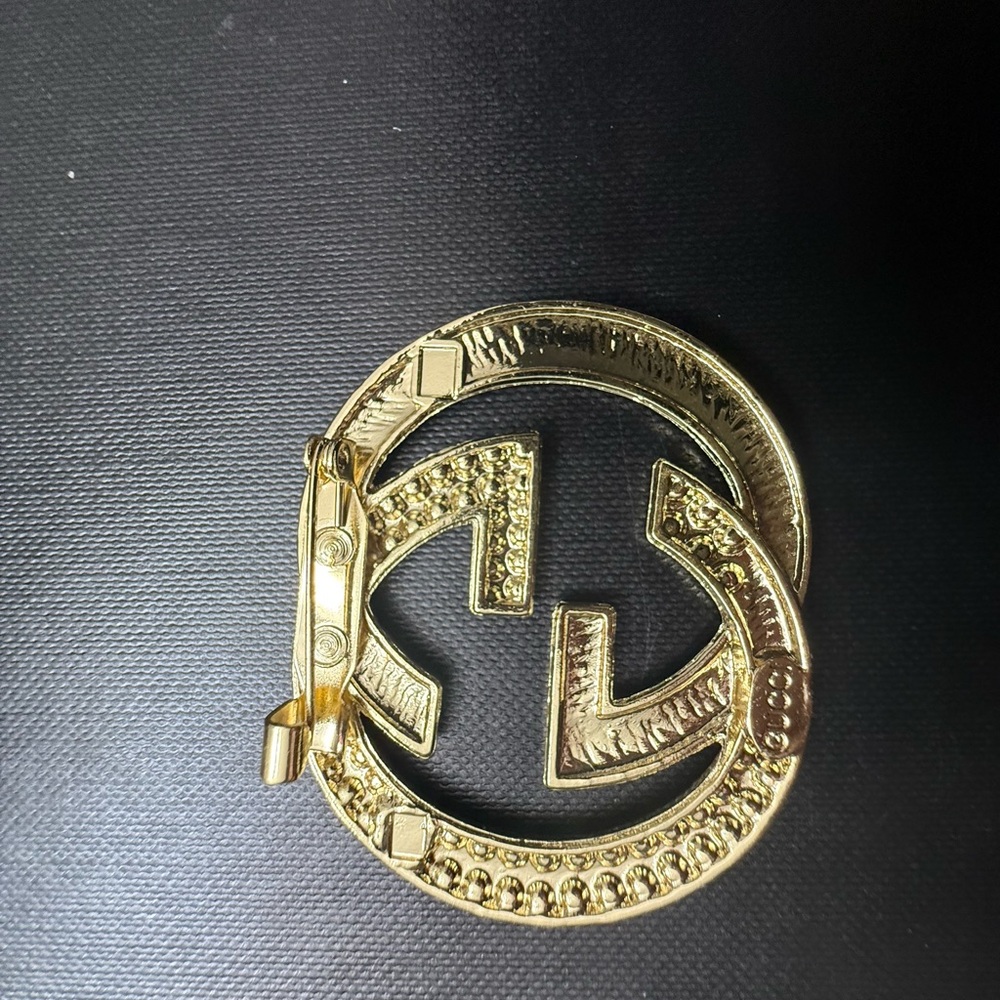 Brand new upcycled Gucci Gold with Crystal Emblem Brooch - Picture 2 of 3